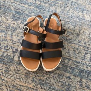 Mila Paoli chunky sandals